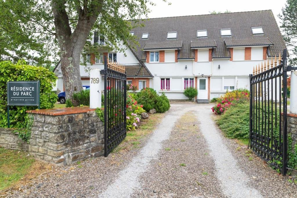 Residence Grand Jardin Attenant Tennis, Mini Golf, Sauna, Petanque Cucq Dış mekan fotoğraf